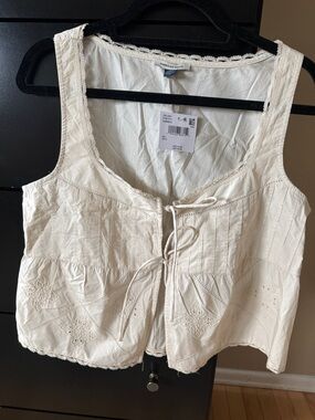 American Eagle Outfitters Cream Eyelet Tie-Front Tank Top